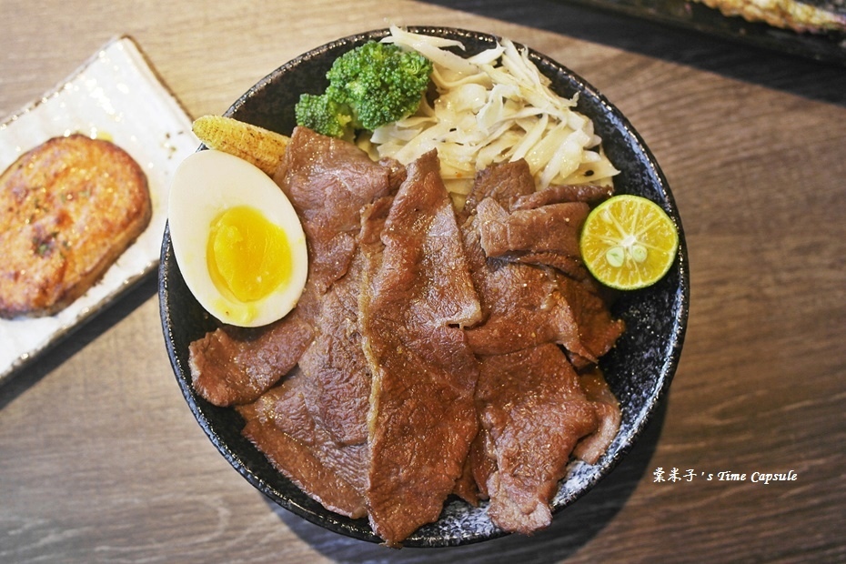 丼4.JPG