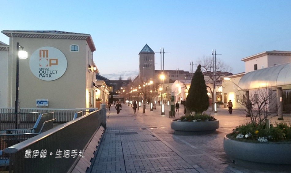 日本三井 Ｏutlet 南大沢_4239a.jpg