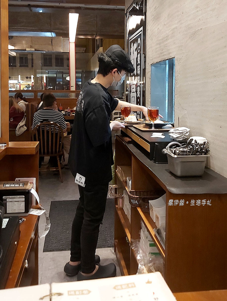 台北車站微風美食 | 新高軒北車店。濃郁日式咖喱飯套餐，吃出台式懷舊風情好滋味.jpg