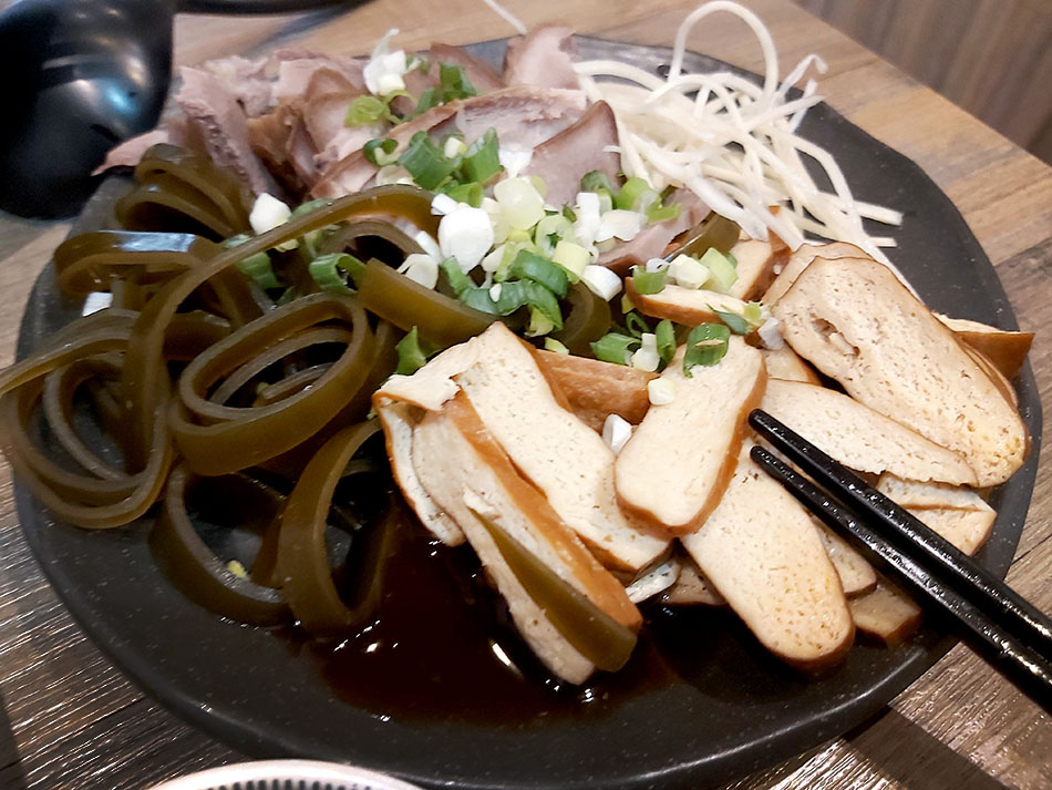 板橋美食 | 8號下麵。花蓮玉里麵