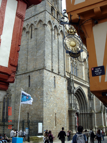 cathédral-st-pierre1.jpg