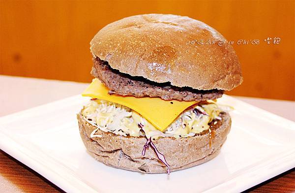 03-喫飽 Chi Burger 土城立德店 03-喫飽 Chi Burger 土城立德店