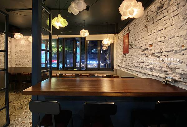 板橋美食推薦2023│G+9鮮釀啤酒餐廳(板橋三民店)運動酒吧,板橋聚會包場推薦,炸雞配啤酒最佳選擇- 07.jpg