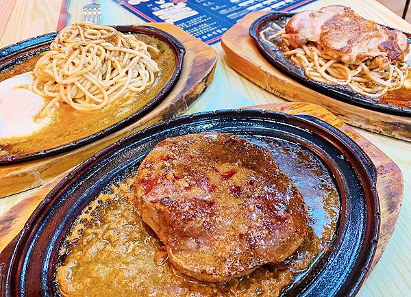 新竹平價牛排│大廟厚切牛排(竹科光復店)原塊牛排鮮嫩多汁、雞排也很推薦,份量十足還加麵不加價,自助吧吃到飽~新竹吃牛排,新竹厚切牛排推薦-00.jpg 新竹平價牛排│大廟厚切牛排(竹科光復店)原塊牛排鮮嫩多汁、雞排也很推薦,份量十足還加麵不加價,自助吧吃到飽~新竹吃牛排,新竹厚切牛排推薦-00.jpg