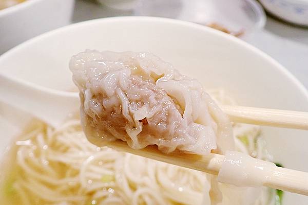 永康街美食│奇福扁食-隱藏巷弄超過30年的餛飩，永康街必吃台灣小吃│東門站美食推薦-70.jpg