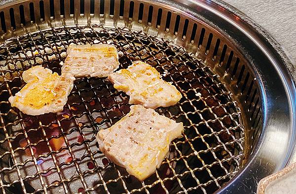 東區燒肉推薦│豆町村燒肉-專人代烤 酒之放題，質量非常好的日式激安燒肉店-台北美食推薦81.jpg