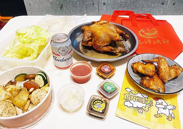 板橋外帶烤雞│中和烤雞推薦-思汗烤雞-蒜味烤雞鮮嫩多汁%2F烤全雞僅要三百多超便宜，外帶手扒雞聚餐超合適，PC值超高的烤雞推薦-80.jpg