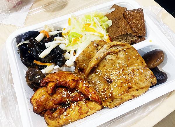 台北中正區美食推薦│飴盛禾烤定食-秘醬火烤吃過一次難以忘懷，酥炸紅燒肉更是一絕，建中學生的最愛，團體訂餐首選，近南門市場、中正紀念堂-52.jpg
