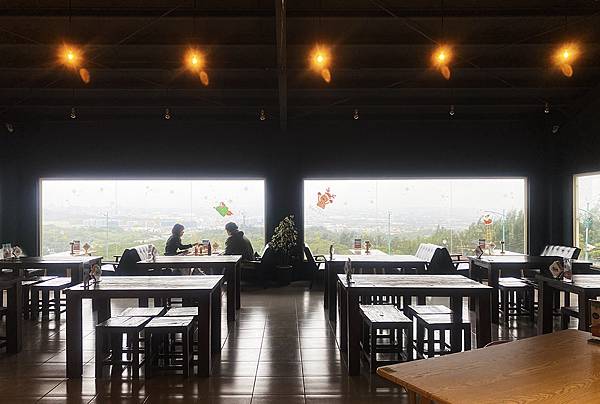 蘆竹景觀餐廳│古福Good Food窯烤披薩，美麗夜景還能看飛機起降，一旁就是大古步道公園│蘆竹登山散心、賞夜景吃美食好地方-14.jpg