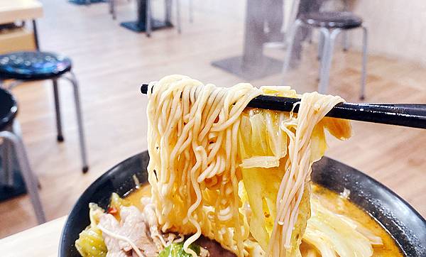 四維市場美食推薦│辣媽麻辣臭豆腐,有麻辣鴨血臭豆腐、紅燒鴨血 四維市場美食推薦│辣媽麻辣臭豆腐,有麻辣鴨血臭豆腐、紅燒鴨血