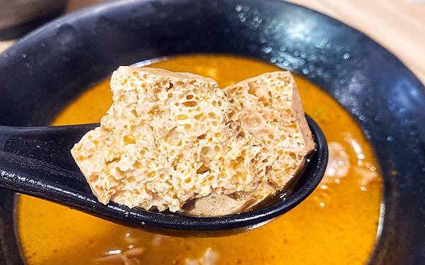 四維市場美食推薦│辣媽麻辣臭豆腐,有麻辣鴨血臭豆腐、紅燒鴨血 四維市場美食推薦│辣媽麻辣臭豆腐,有麻辣鴨血臭豆腐、紅燒鴨血