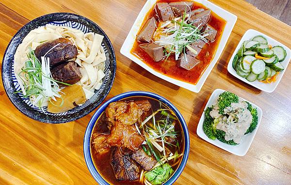 北投牛肉麵推薦│肥滋滋牛肉麵-每日極限100碗│北投隱藏版必推牛肉麵、北投美食-19.jpg 北投牛肉麵推薦│肥滋滋牛肉麵-每日極限100碗│北投隱藏版必推牛肉麵、北投美食-19.jpg