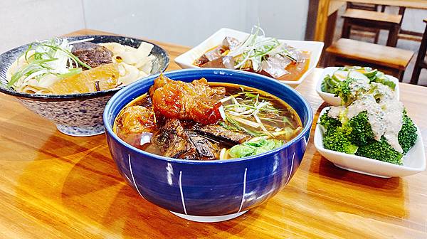 北投牛肉麵推薦│肥滋滋牛肉麵-每日極限100碗│北投隱藏版必推牛肉麵、北投美食-20.jpg 北投牛肉麵推薦│肥滋滋牛肉麵-每日極限100碗│北投隱藏版必推牛肉麵、北投美食-20.jpg