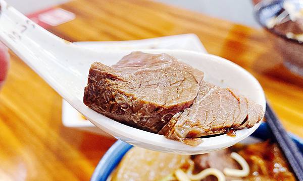北投牛肉麵推薦│肥滋滋牛肉麵-每日極限100碗│北投隱藏版必推牛肉麵、北投美食-35.jpg 北投牛肉麵推薦│肥滋滋牛肉麵-每日極限100碗│北投隱藏版必推牛肉麵、北投美食-35.jpg