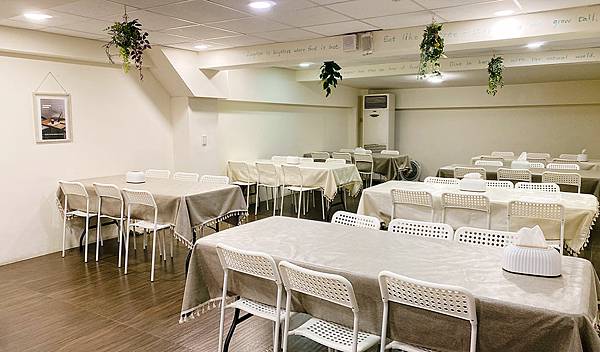 花蓮住宿推薦-路境行旅花蓮文化館-東大門夜市旁住宿-魔幻森林、永無島、登入月球的奇幻空間-花蓮非常推薦的文青商旅，小鹿文娛集團-39.jpg