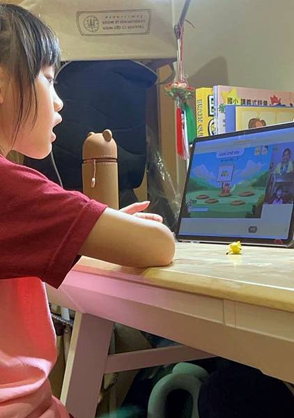 ▉寶寶▉ 忙碌媽媽不用盯，來51Talk兒童線上英文學好學滿