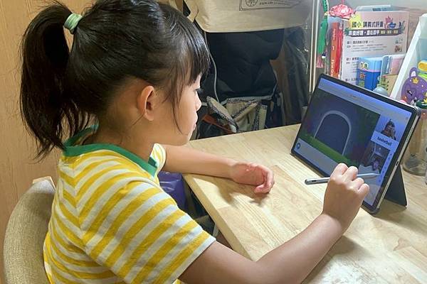 ▉寶寶▉ 忙碌媽媽不用盯，來51Talk兒童線上英文學好學滿