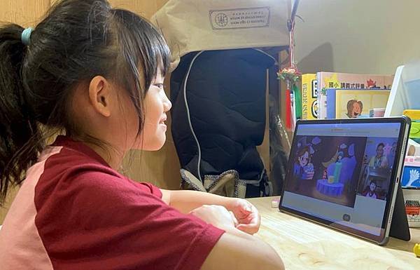 ▉寶寶▉ 忙碌媽媽不用盯，來51Talk兒童線上英文學好學滿