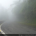 剛剛走的路被大霧遮住了