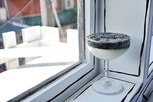 黑犬Black Doggy 黑犬Black Doggy