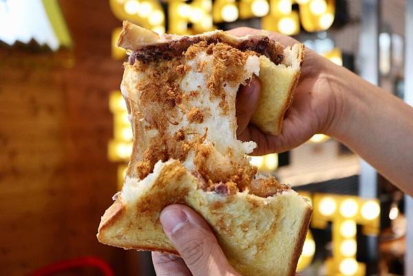 鯊魚咬土司 鯊魚咬土司