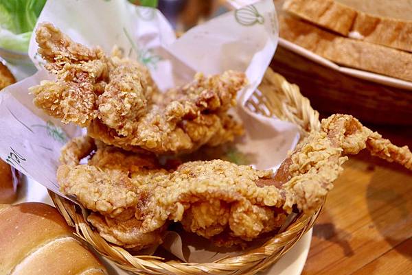 鯊魚咬土司 鯊魚咬土司