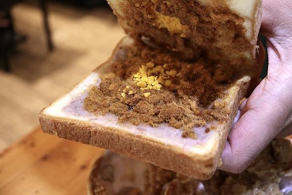 鯊魚咬土司 鯊魚咬土司