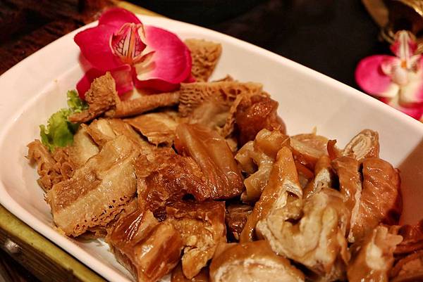 蔡記隆府龍頭寺老灶火鍋