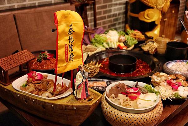蔡記隆府龍頭寺老灶火鍋