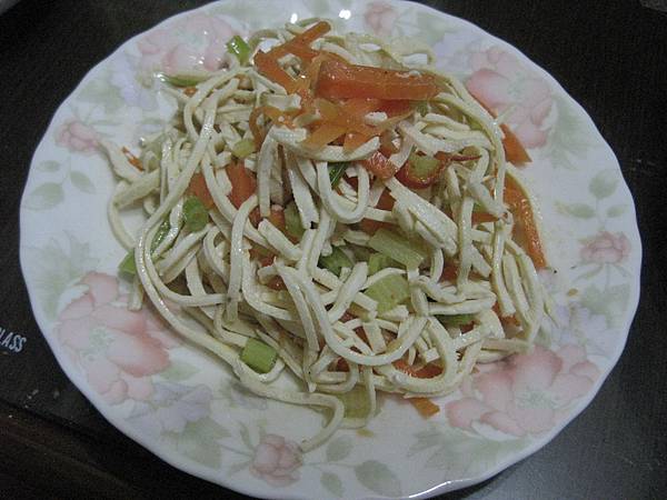 涼拌豆干絲 裝盤 涼拌豆干絲 裝盤