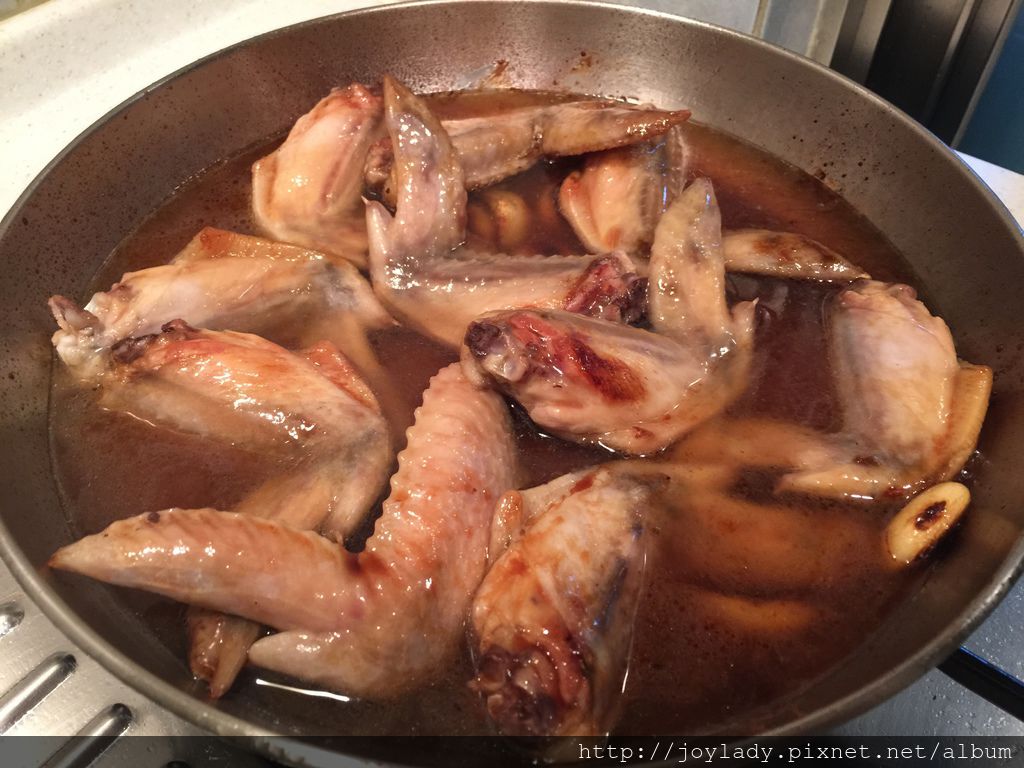 下班後的簡單料理 雞肉料理篇 蒜香紅燒雞翅 喬伊蕾蒂joylady 幸福會所 痞客邦
