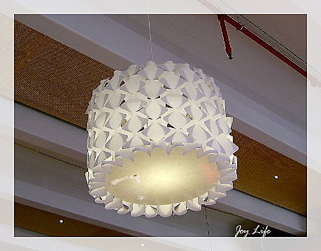 07 Gloria Jean's 咖啡店的燈罩.jpg