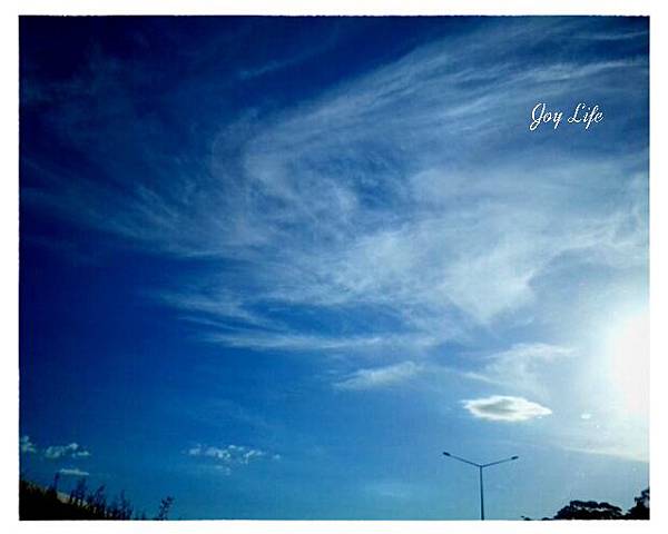 天空.jpg 天空.jpg