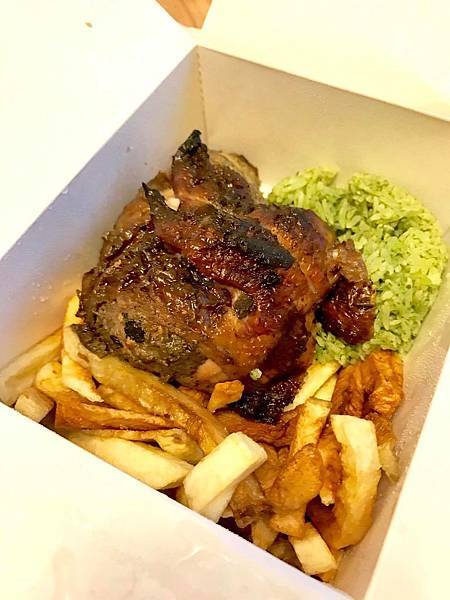 中正紀念堂美食_秘魯烤雞