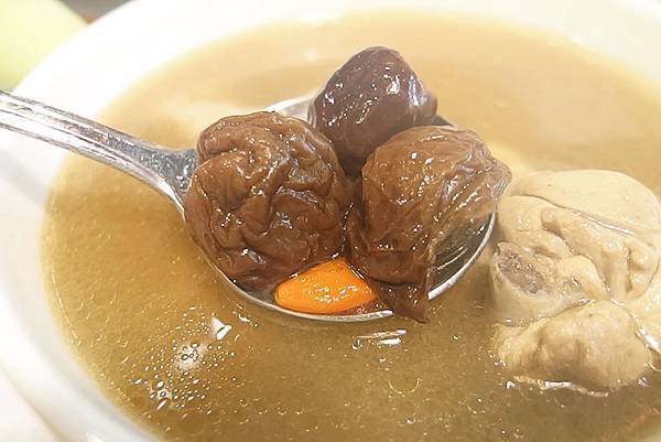 長富旅店小農湯品_寶來梅子雞湯03.jpg