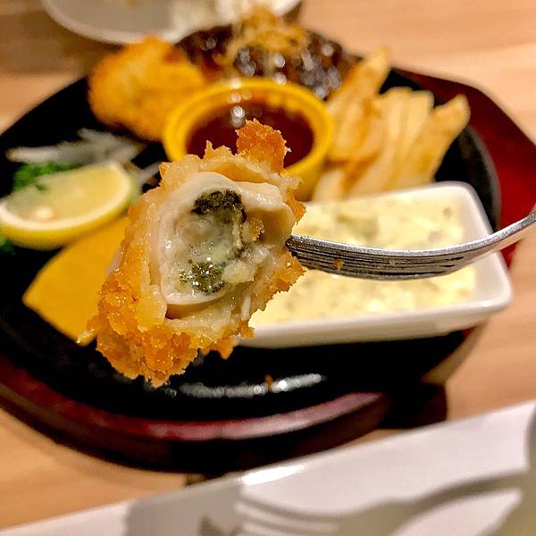 南京復興站 美食推薦_鶴田屋炸牡蠣