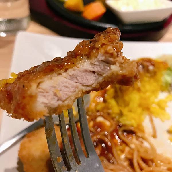 南京復興站 美食推薦_鶴田屋炸腰內肉