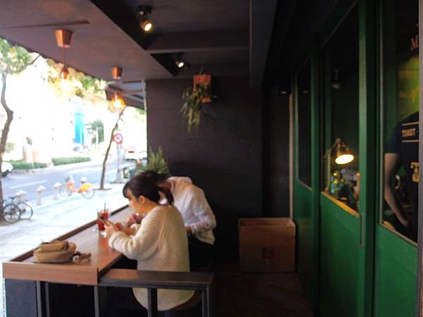 台北美式餐廳 推薦 市民大道 忠孝復興站 野鴨小餐館 menuIMG_7614.JPG