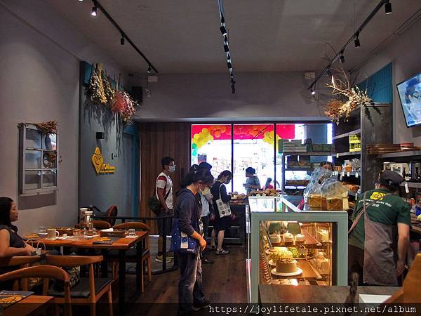 山崴墨蛋糕麵包生吐司 山崴墨蛋糕麵包生吐司