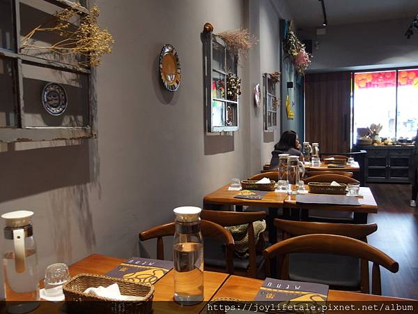 山崴墨內用環境愜意