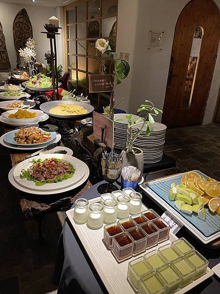 【台中】普羅旺斯庭園咖啡、亞洲大學、光復新村 【台中】普羅旺斯庭園咖啡、亞洲大學、光復新村