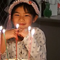 生日生日生日, 一個五歲小孩從台灣過生日過到澳洲,一ㄊㄨㄚ 又一ㄊㄨㄚ的！