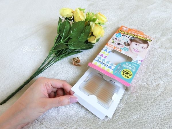 【雙眼皮貼推薦】(影音) 雙眼皮貼教學。內雙人也能搞定漂亮的眼皮摺線。 E. Heart 單面定型隱形雙眼皮貼