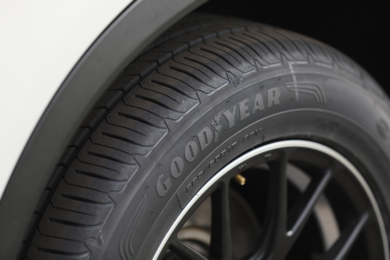 固特異Goodyear Efficientgrip Perf