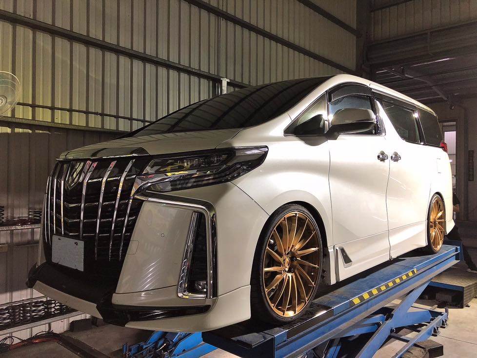 TOYOTA ALPHARD 霸氣商務座駕 YELLOW SPEED避震器