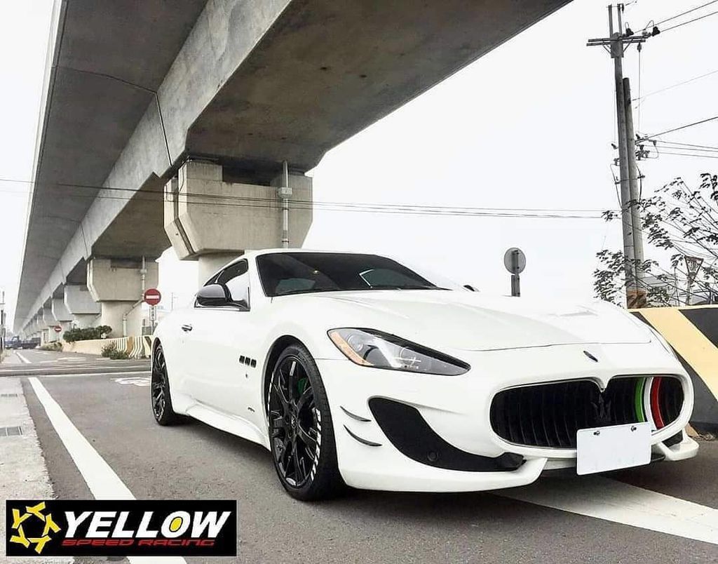 Maserati Granturismo Sport搭yellow避震器