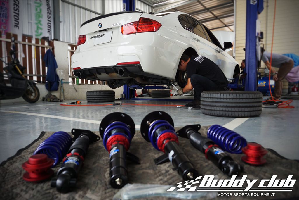 BMW 328i Buddy Club Sport Spec 避震器