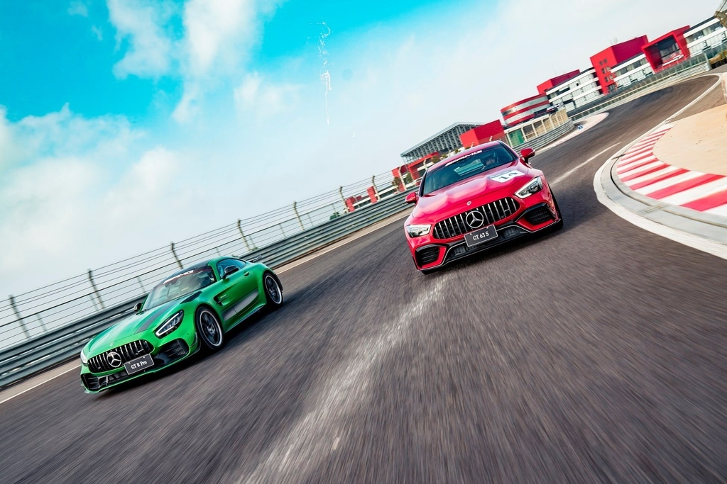 Mercedes-AMG GT R PRO/ GT 4-Door Coupe 63 S 搭配馬牌SC6高性能胎 在賽道上盡情揮灑全方位性能實力