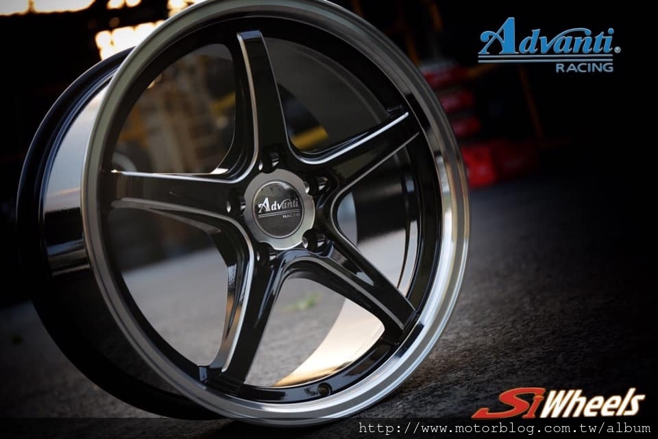 雅泛迪Advanti Racing SQ02G 18x8.5