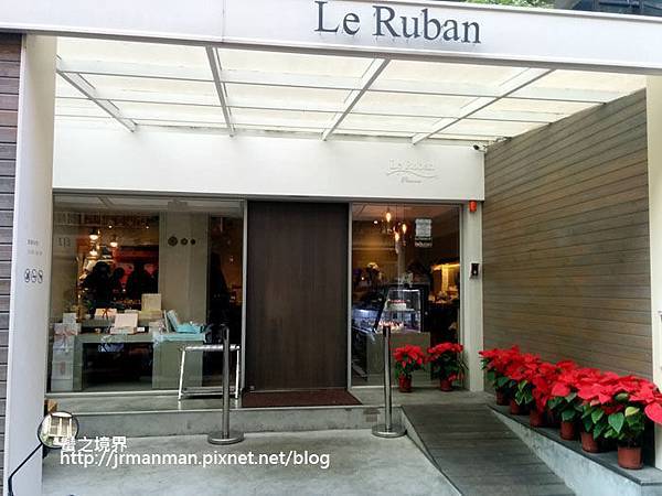 0102Le Ruban01.jpg